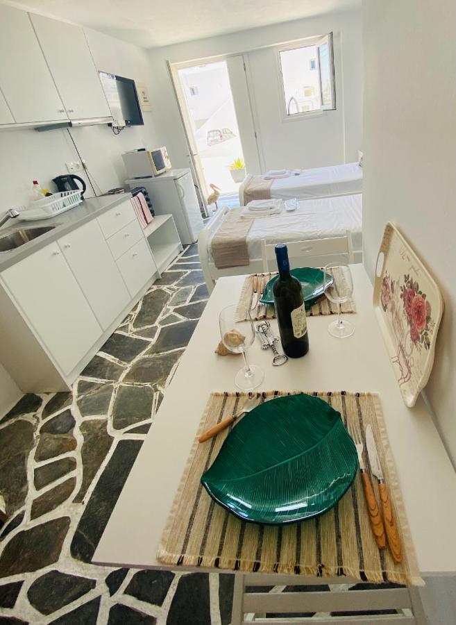 Sing And Blossom Accommodation Mykonos Town Bagian luar foto