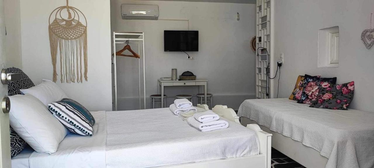 Sing And Blossom Accommodation Mykonos Town Bagian luar foto